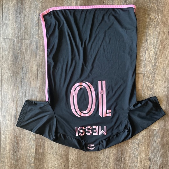 Messi Jersey - Picture 5 of 6